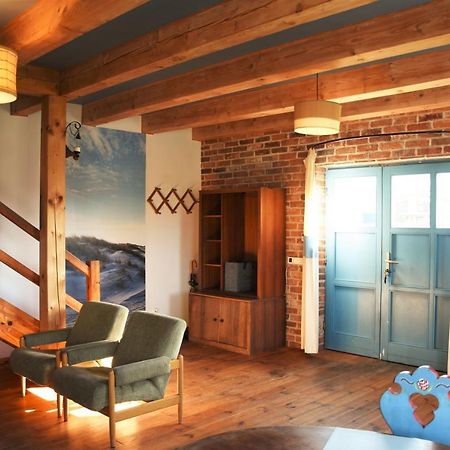 Villa Dom Na Szumiacych Drzew Debina  Esterno foto