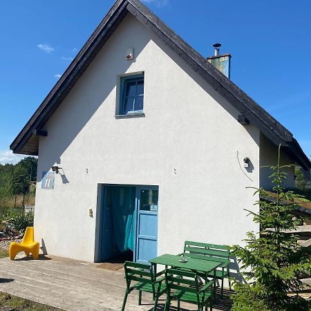 Villa Dom Na Szumiacych Drzew Debina  Esterno foto