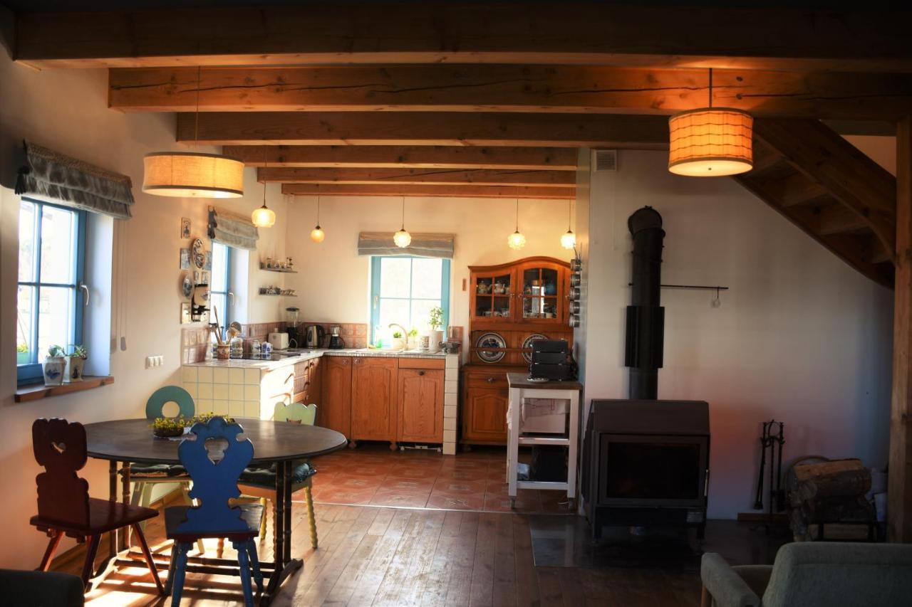 Villa Dom Na Szumiacych Drzew Debina  Esterno foto