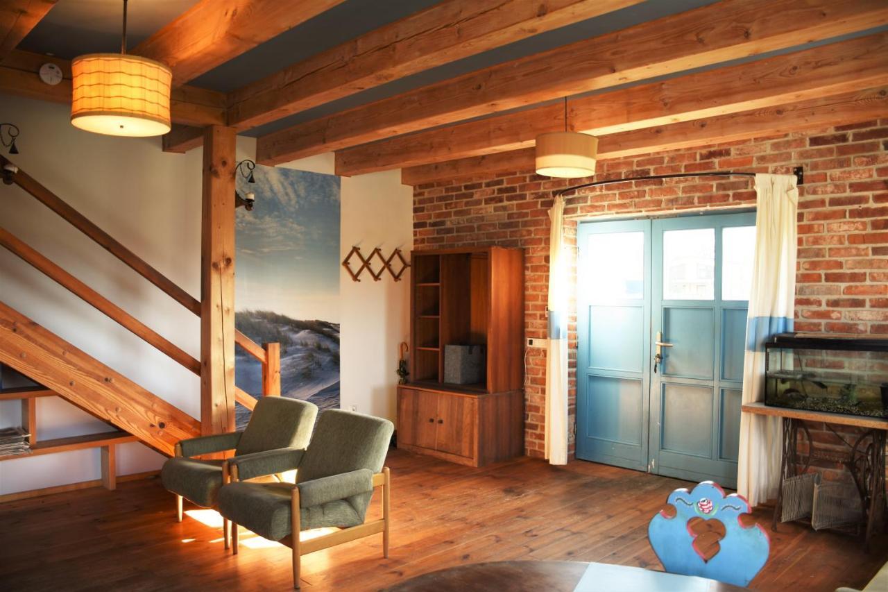 Villa Dom Na Szumiacych Drzew Debina  Esterno foto