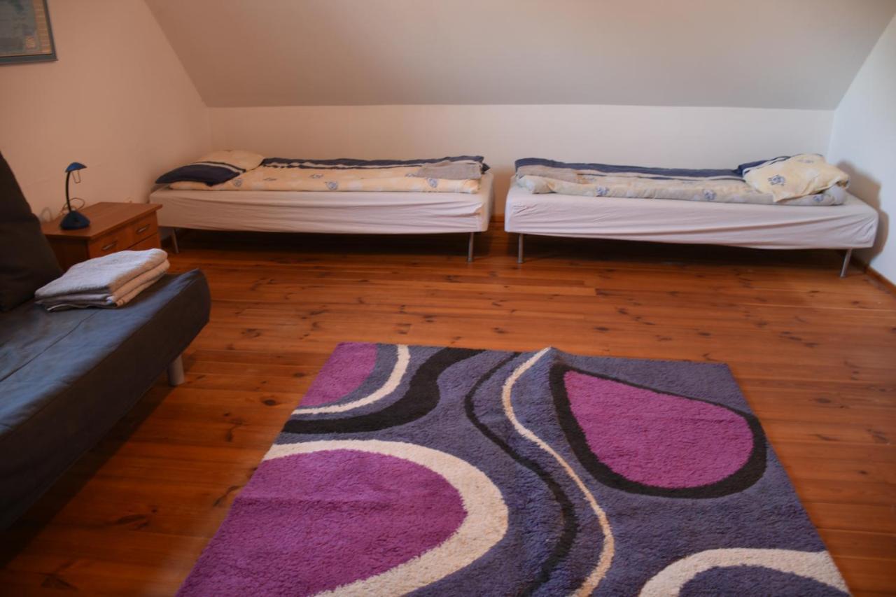 Villa Dom Na Szumiacych Drzew Debina  Esterno foto