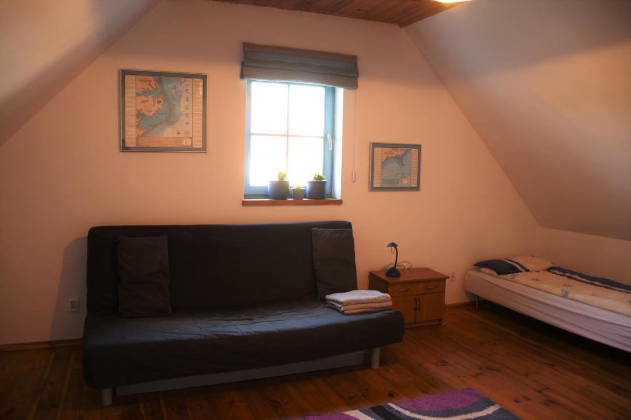 Villa Dom Na Szumiacych Drzew Debina  Esterno foto